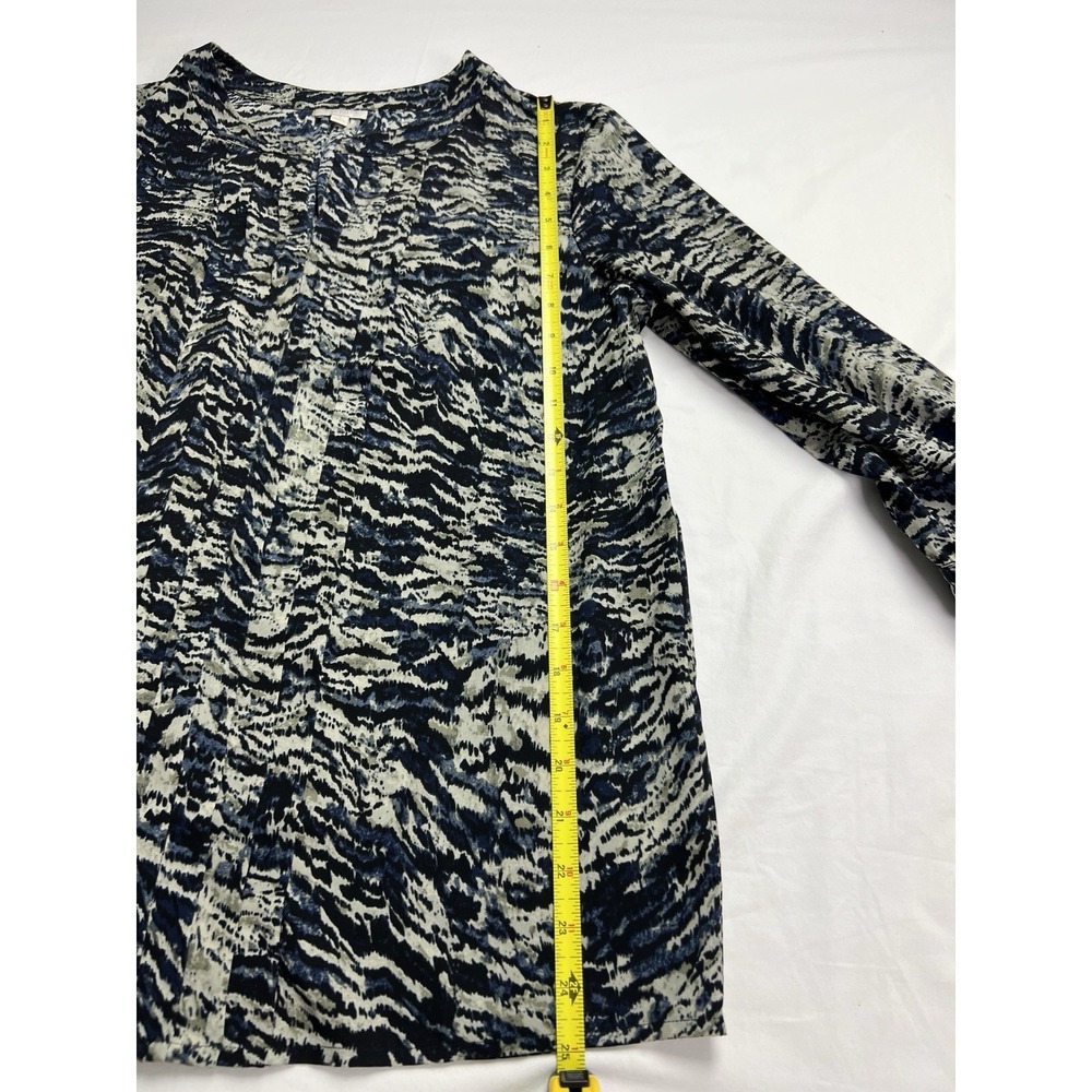 Talbots Womens Blouse Size‎ Small Blue Black Abstract Animal Print Pleated Front - Picture 13 of 16